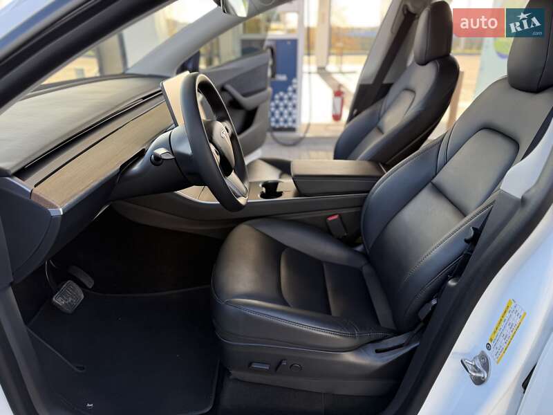 Позашляховик / Кросовер Tesla Model Y 2020 в Дніпрі