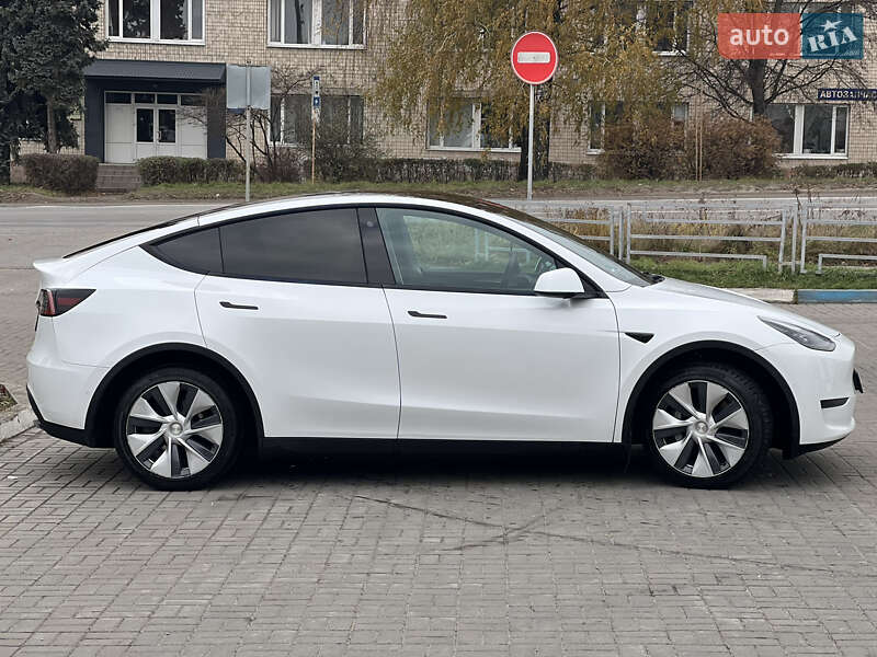 Внедорожник / Кроссовер Tesla Model Y 2022 в Тернополе фото 6 Внедорожник / Кроссовер Tesla Model Y 2022 в Тернополе