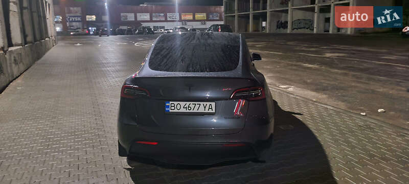 Позашляховик / Кросовер Tesla Model Y 2023 в Тернополі