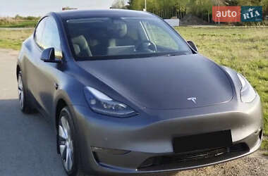 Внедорожник / Кроссовер Tesla Model Y 2023 в Киеве