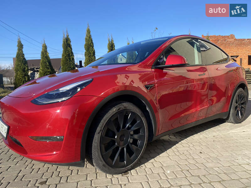 Позашляховик / Кросовер Tesla Model Y 2021 в Львові