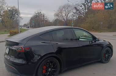 Внедорожник / Кроссовер Tesla Model Y 2022 в Львове
