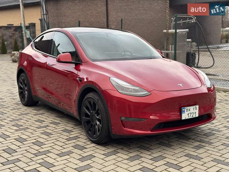 Внедорожник / Кроссовер Tesla Model Y 2023 в Ровно