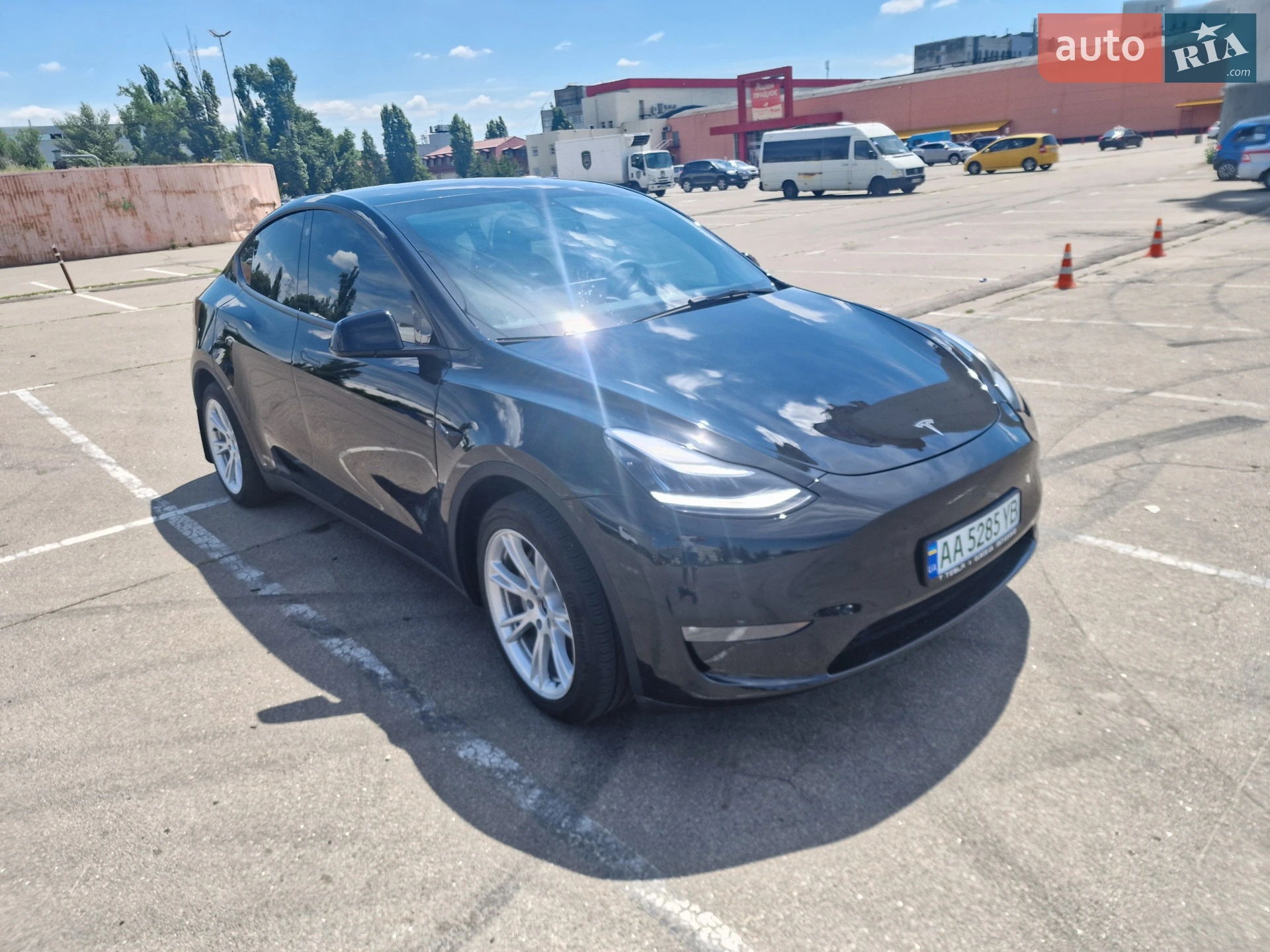 2021 Tesla Model Y - мініатюра 3