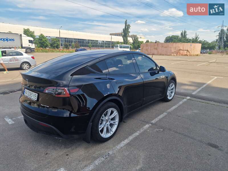 Позашляховик / Кросовер Tesla Model Y 2021 в Києві