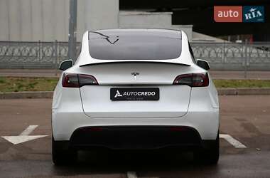 Внедорожник / Кроссовер Tesla Model Y 2021 в 
