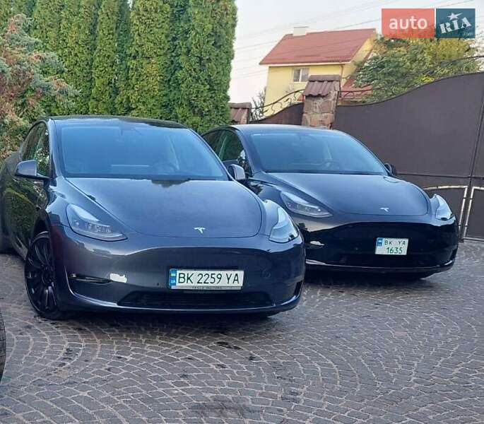 Внедорожник / Кроссовер Tesla Model Y 2021 в Ровно Внедорожник / Кроссовер Tesla Model Y 2021 в Ровно