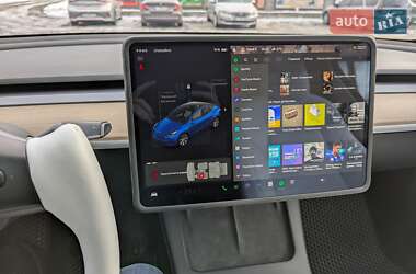 Внедорожник / Кроссовер Tesla Model Y 2021 в Киеве