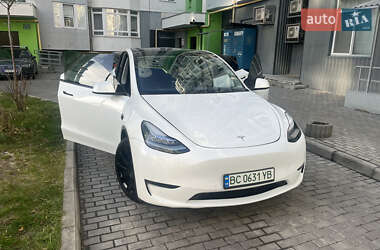 Позашляховик / Кросовер Tesla Model Y 2021 в Львові