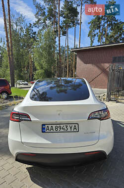 Внедорожник / Кроссовер Tesla Model Y 2021 в Киеве