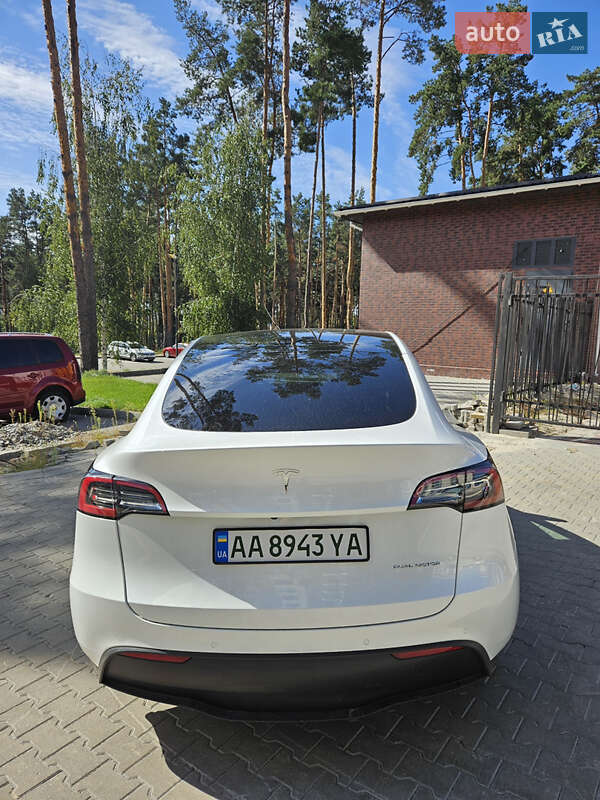 Внедорожник / Кроссовер Tesla Model Y 2021 в Киеве