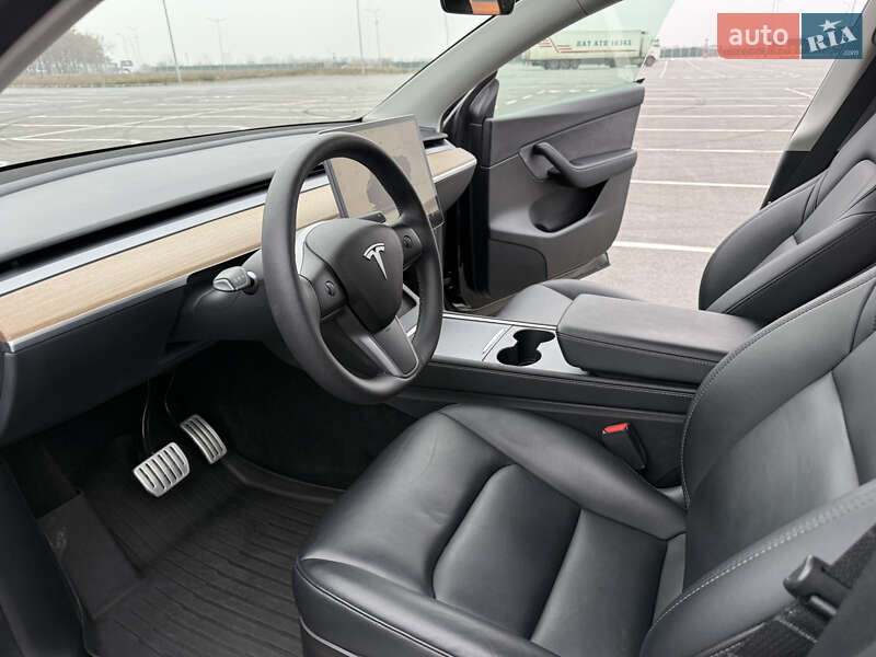 Внедорожник / Кроссовер Tesla Model Y 2022 в Днепре