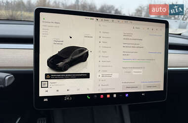 Внедорожник / Кроссовер Tesla Model Y 2022 в 
