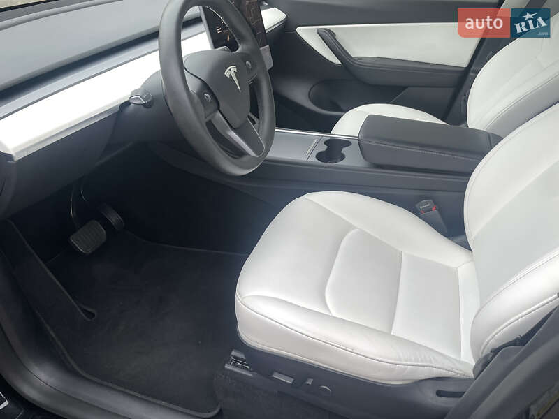 Позашляховик / Кросовер Tesla Model Y 2021 в Запоріжжі