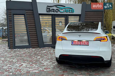 Внедорожник / Кроссовер Tesla Model Y 2021 в 