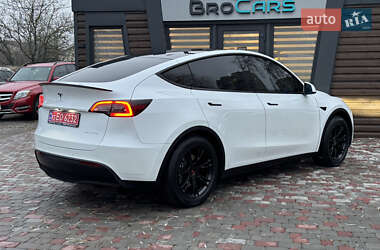 Внедорожник / Кроссовер Tesla Model Y 2021 в 