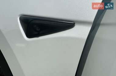 Внедорожник / Кроссовер Tesla Model Y 2020 в 