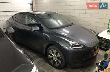 Внедорожник / Кроссовер Tesla Model Y 2023 в Киеве