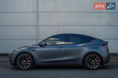 Позашляховик / Кросовер Tesla Model Y 2022 в Києві фото 6 Позашляховик / Кросовер Tesla Model Y 2022 в Києві