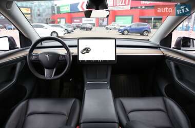 Внедорожник / Кроссовер Tesla Model Y 2023 в 
