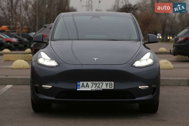 Внедорожник / Кроссовер Tesla Model Y 2023 в Киеве