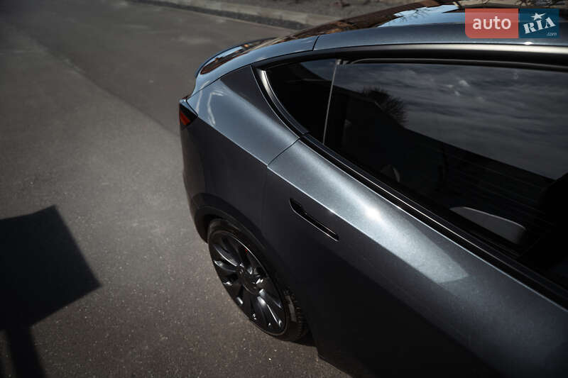 Позашляховик / Кросовер Tesla Model Y 2023 в Полтаві фото 5 Позашляховик / Кросовер Tesla Model Y 2023 в Полтаві