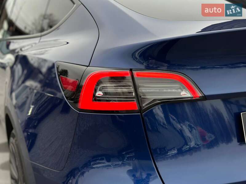 Позашляховик / Кросовер Tesla Model Y 2023 в Рівному