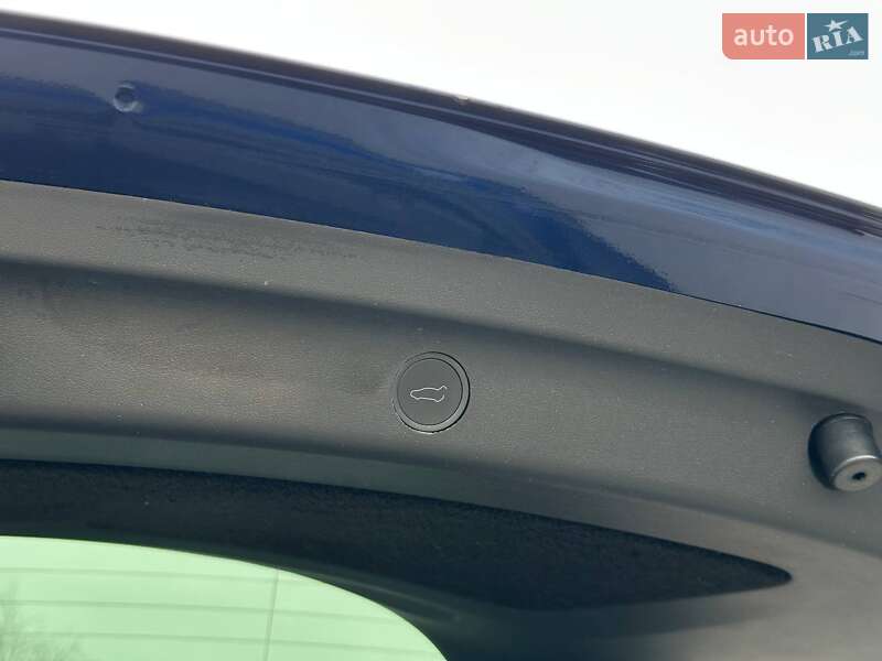 Позашляховик / Кросовер Tesla Model Y 2023 в Рівному