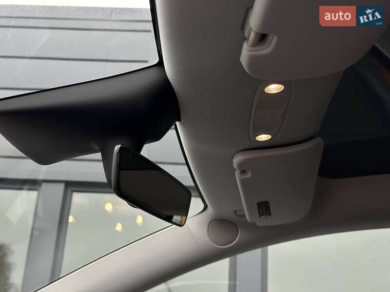 Позашляховик / Кросовер Tesla Model Y 2023 в Рівному