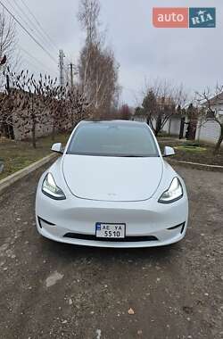 Внедорожник / Кроссовер Tesla Model Y 2021 в 