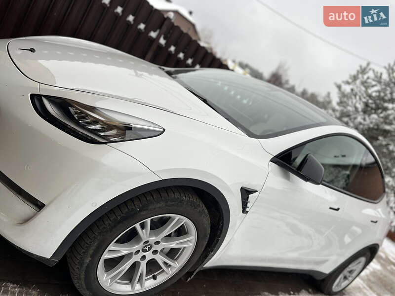 Tesla Model Y 2022