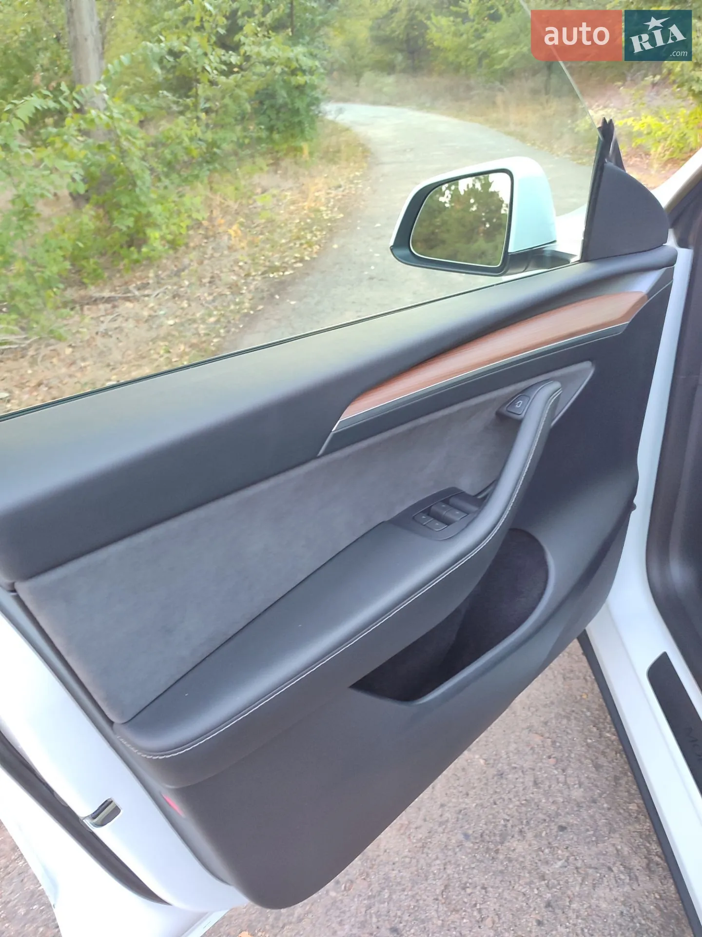 2023 Tesla Model Y - мініатюра 22