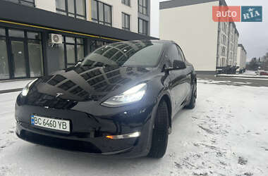 Позашляховик / Кросовер Tesla Model Y 2021 в Новояворівську