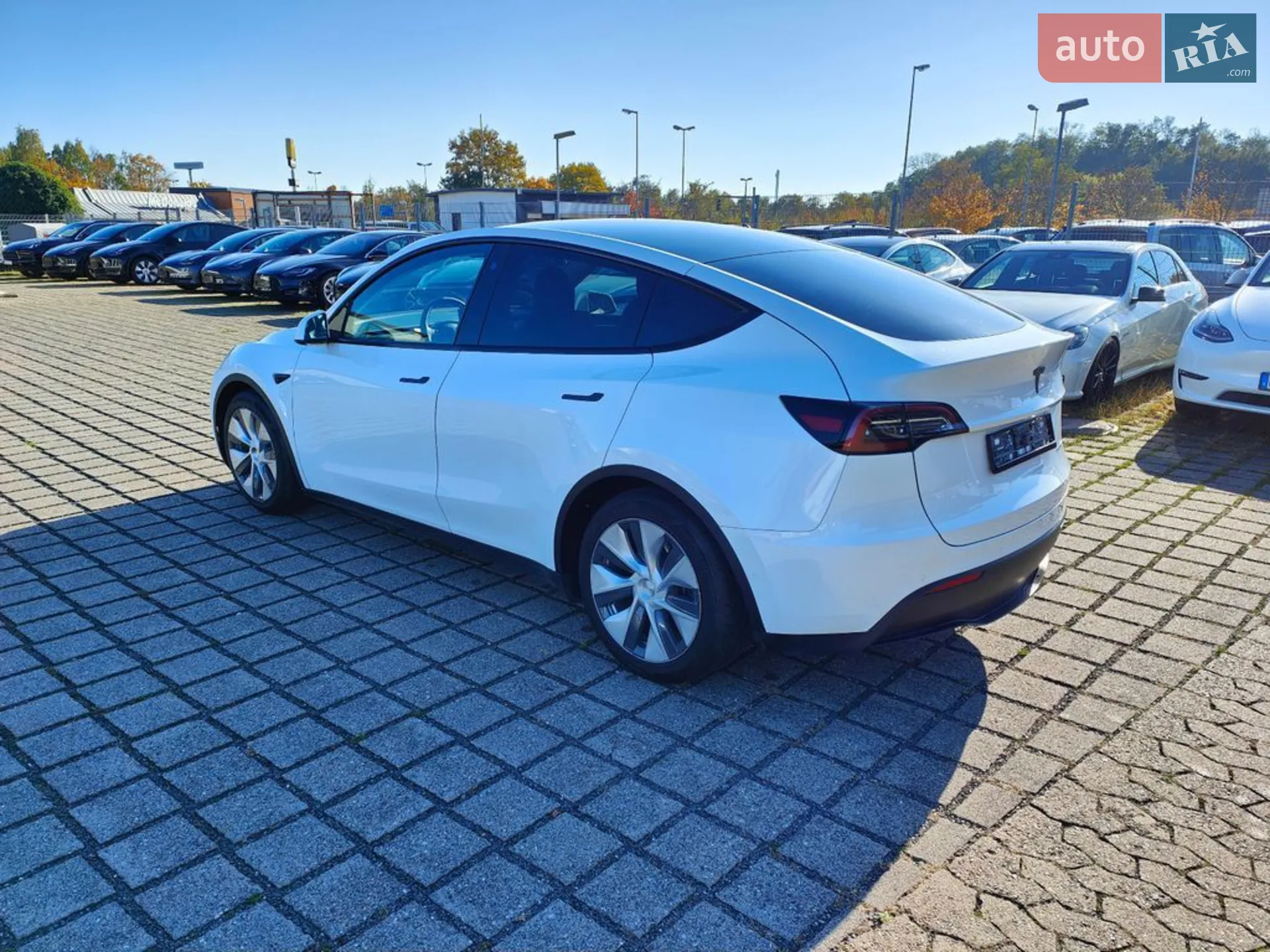 2022 Tesla Model Y - мініатюра 6