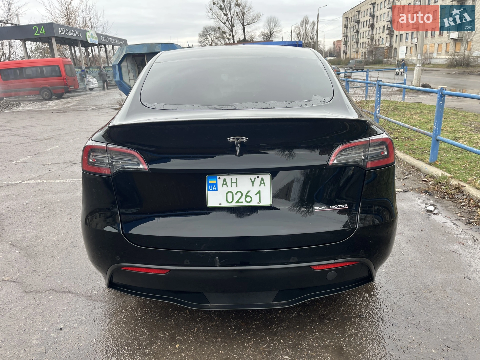 2021 Tesla Model Y - мініатюра 4