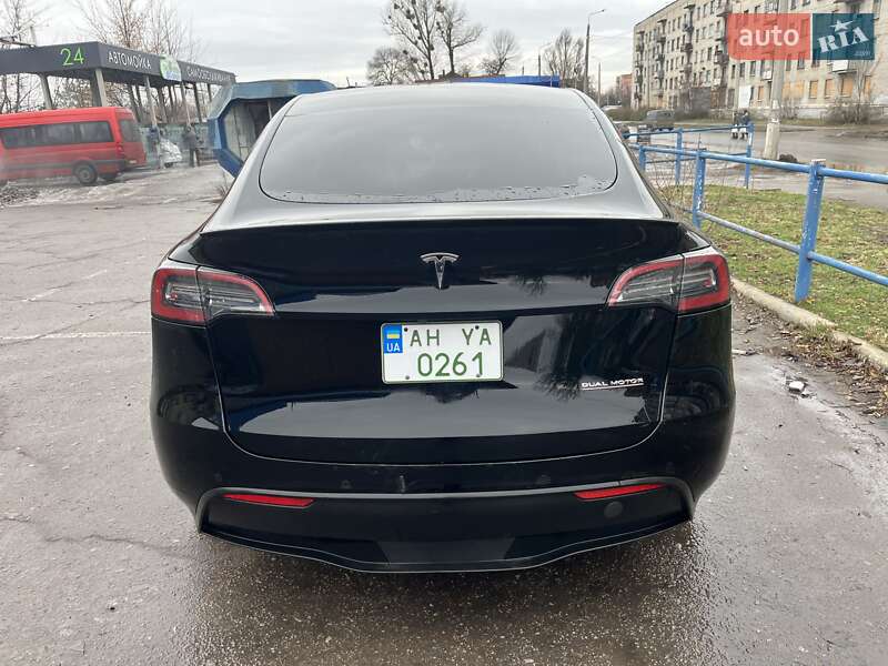 Позашляховик / Кросовер Tesla Model Y 2021 в Києві