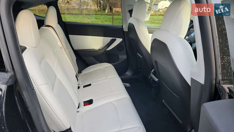 Позашляховик / Кросовер Tesla Model Y 2020 в Львові