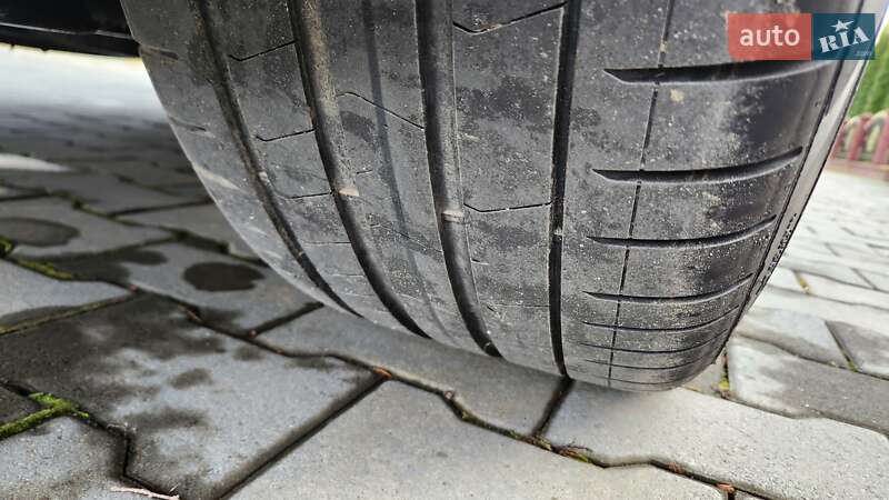 Позашляховик / Кросовер Tesla Model Y 2020 в Львові