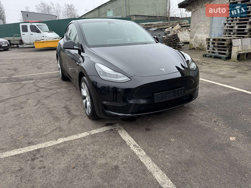 Позашляховик / Кросовер Tesla Model Y 2023 в Рівному