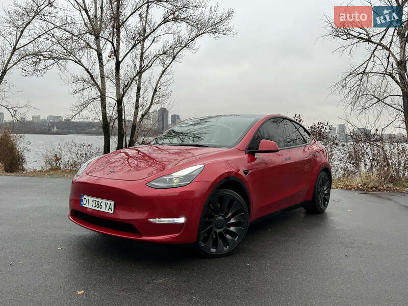 Позашляховик / Кросовер Tesla Model Y 2022 в Дніпрі
