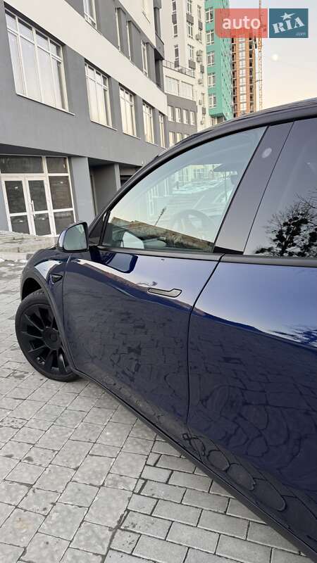 Позашляховик / Кросовер Tesla Model Y 2023 в Львові