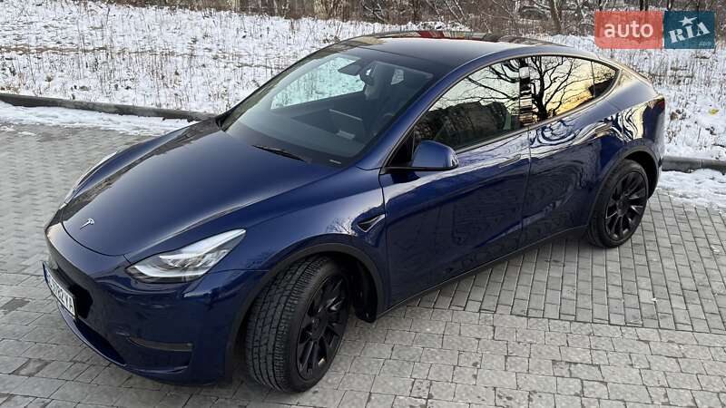 Позашляховик / Кросовер Tesla Model Y 2023 в Львові