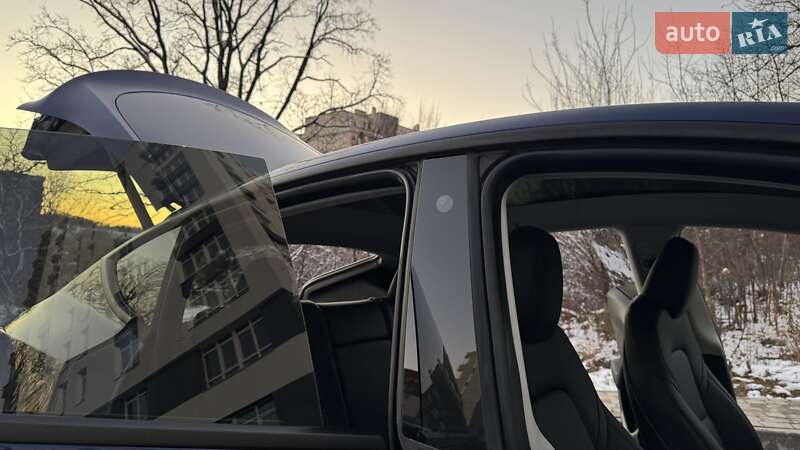 Позашляховик / Кросовер Tesla Model Y 2023 в Львові
