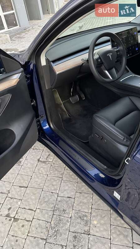 Позашляховик / Кросовер Tesla Model Y 2023 в Львові