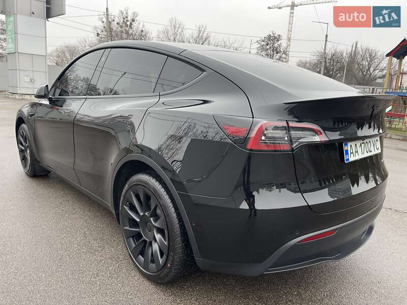 Внедорожник / Кроссовер Tesla Model Y 2022 в Киеве