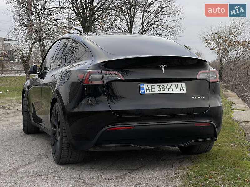 Позашляховик / Кросовер Tesla Model Y 2022 в Дніпрі