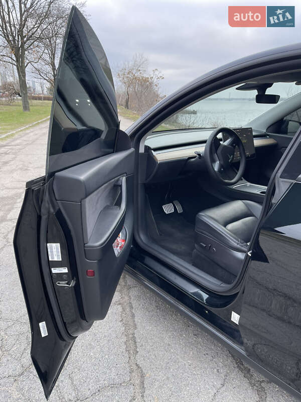 Позашляховик / Кросовер Tesla Model Y 2022 в Дніпрі