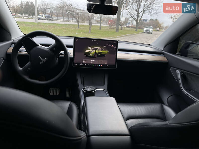 Позашляховик / Кросовер Tesla Model Y 2022 в Дніпрі