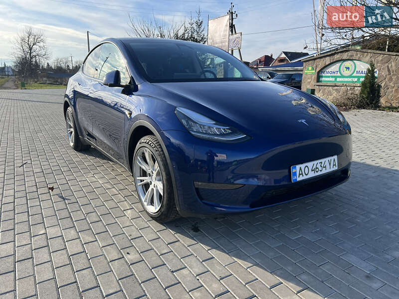 Позашляховик / Кросовер Tesla Model Y 2022 в Ужгороді