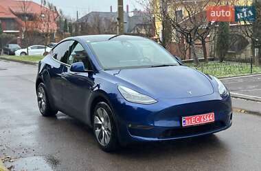 Внедорожник / Кроссовер Tesla Model Y 2023 в 